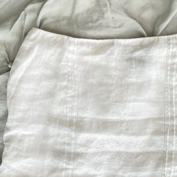 Ann Taylor Embroidered Linen Skirt - Picture 3 of 5